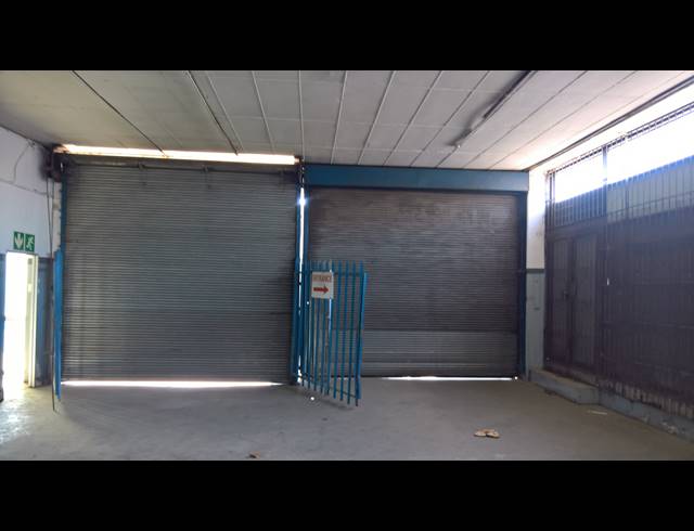 1,230M² WAREHOUSE TO LET IN WYNBERG